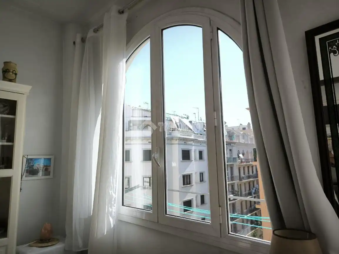 Bedroom of Flat for sale in Barcelona  with Air Conditioner