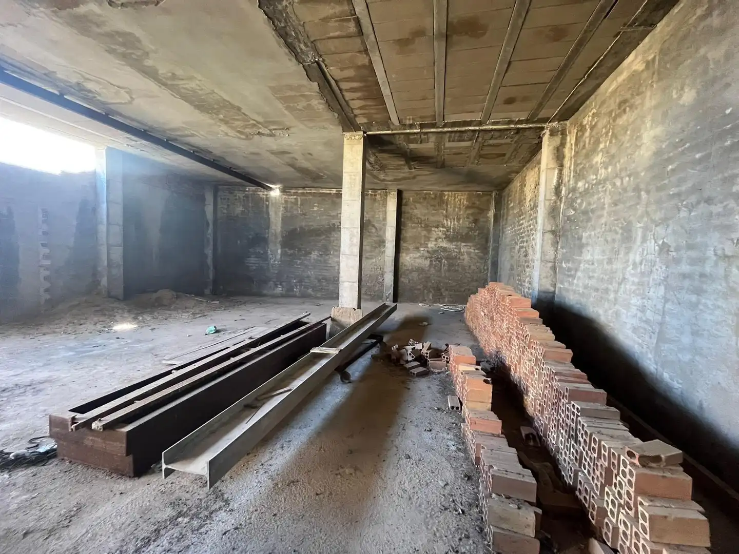 Edificio en venta en Palomares del Río
