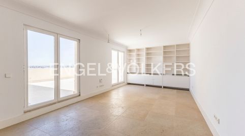 Photo 2 of Attic for rent in Paseo de la Infanta Isabel, Jerónimos, Madrid Capital