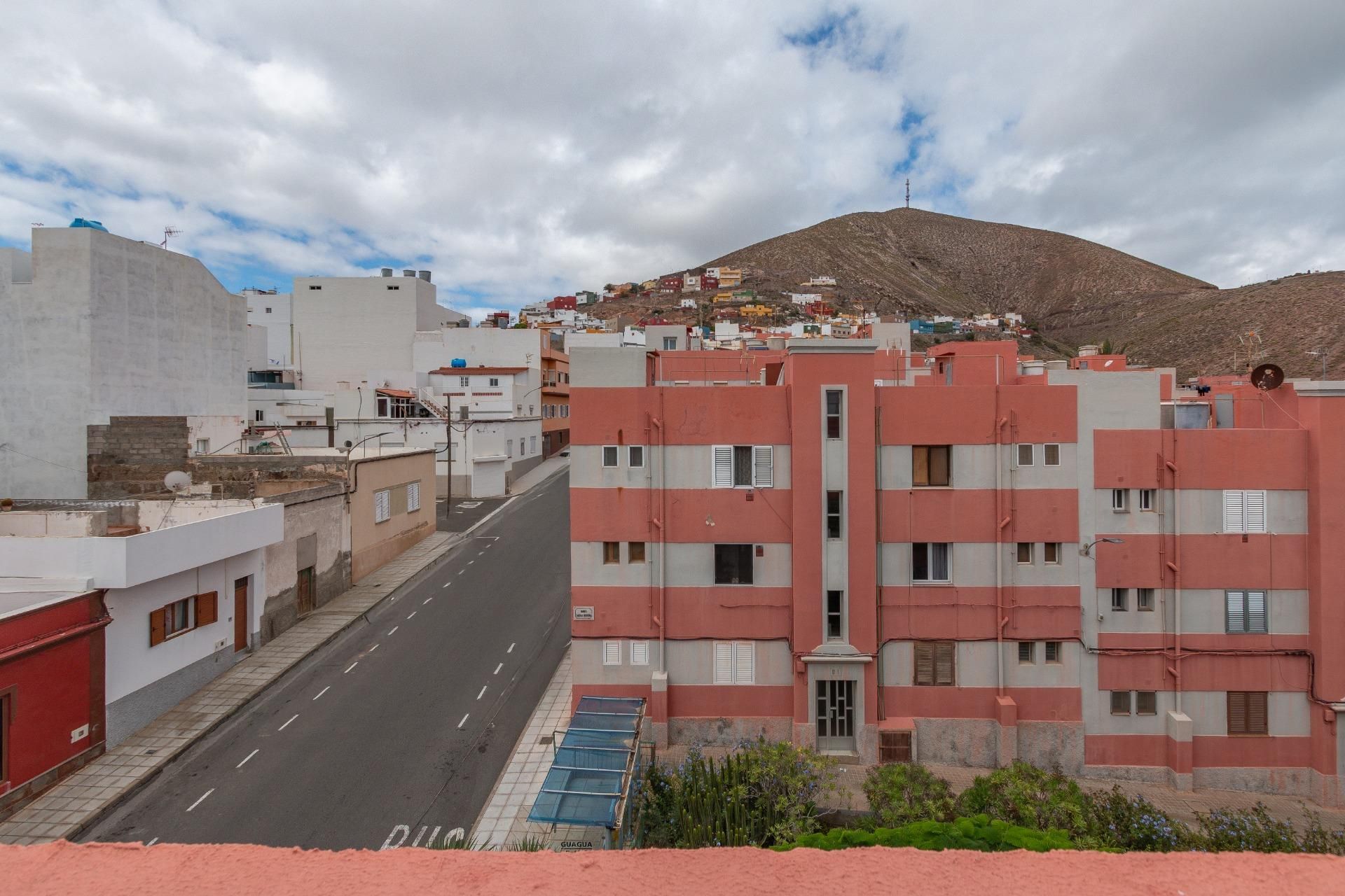 Vista exterior de Piso en venta en Santa María de Guía de Gran Canaria con Trastero