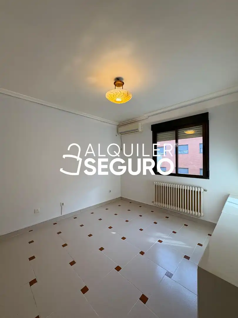 Habitación de Piso de alquiler en Puente de Vallecas