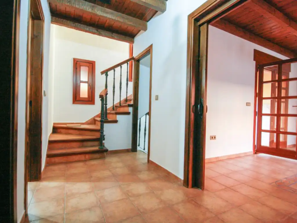 Casa adosada de alquiler en Coín