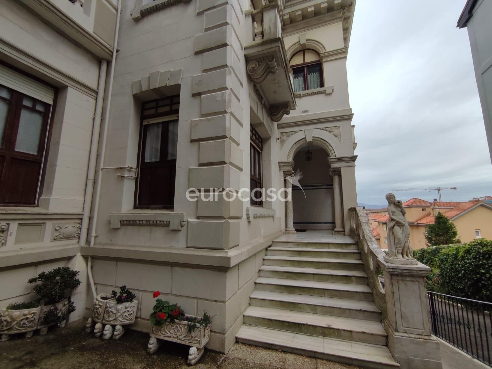 Vista exterior de Pis en venda en Santander amb Calefacció, Jardí privat i Traster