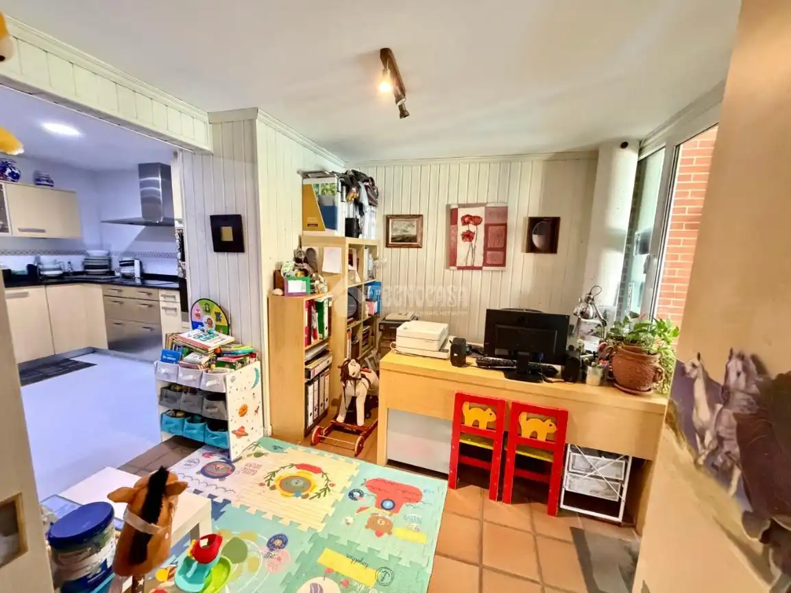 Casa adosada en venda en Daganzo de Arriba amb Aire condicionat, Parquet i Piscina