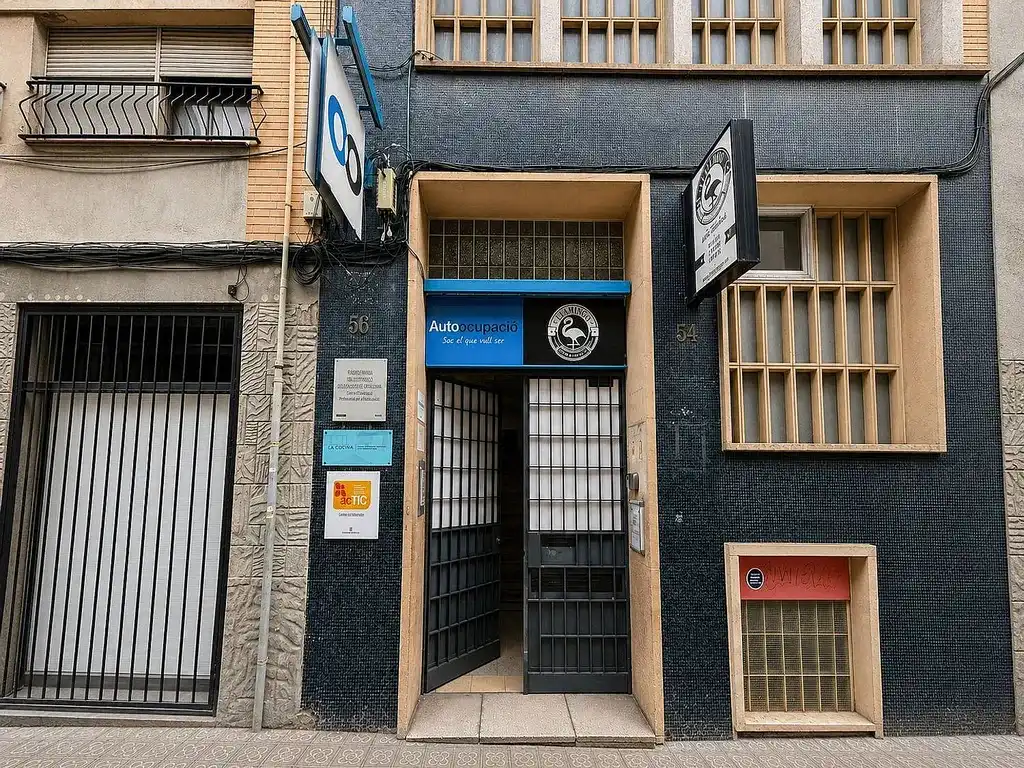 Local comercial en venta en Carrer de Campo Florido 54, imagen 12