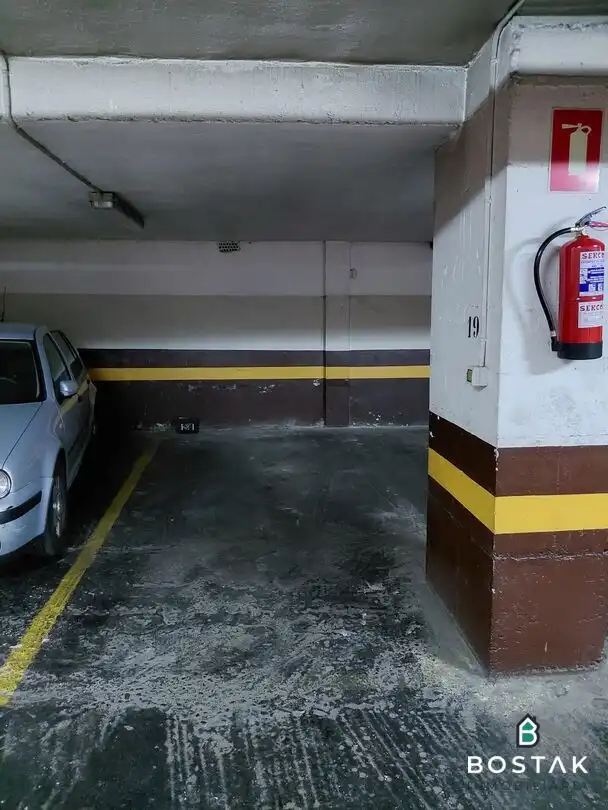 Parkplatz zur Miete in Luis Iruarrizaga Kalea, imagen 8