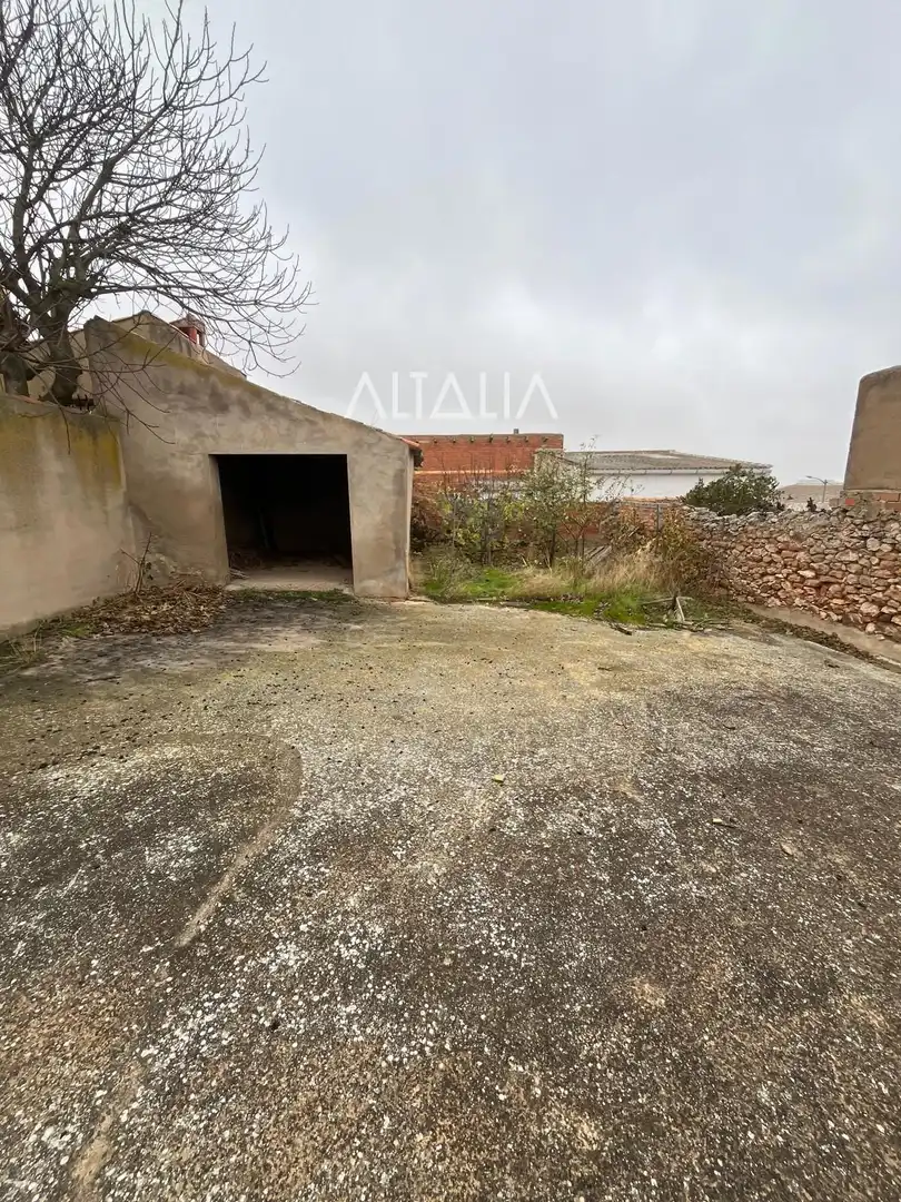 Houses for sale in Torrubia del Castillo