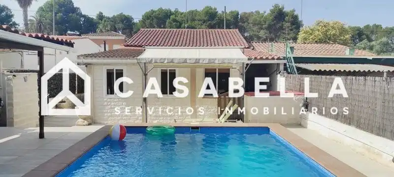 Vista exterior de Casa o chalet en venta en Paterna con Calefacción, Jardín privado y Terraza