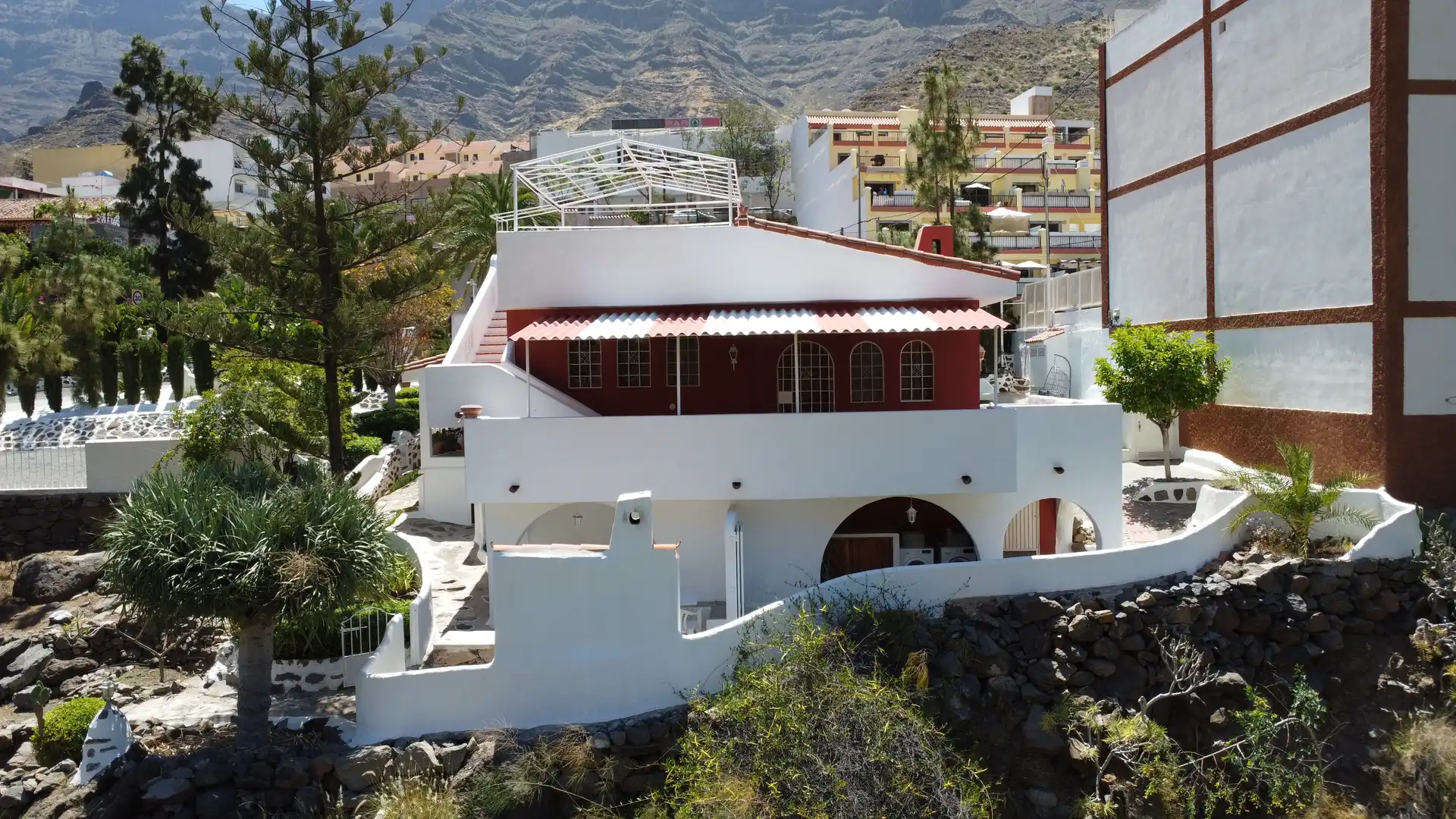 House with terrace for sale in Los Pasitos 2