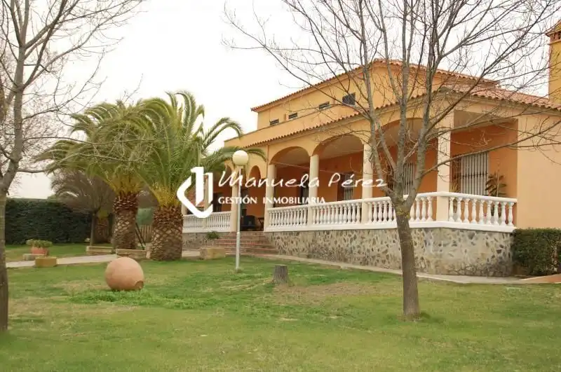 Casa en venda a Sierra de Fuentes, imagen 2