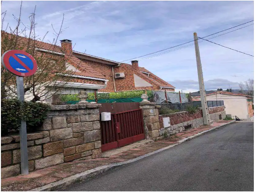 Adossat en venda a DE LA SOLEDAD
