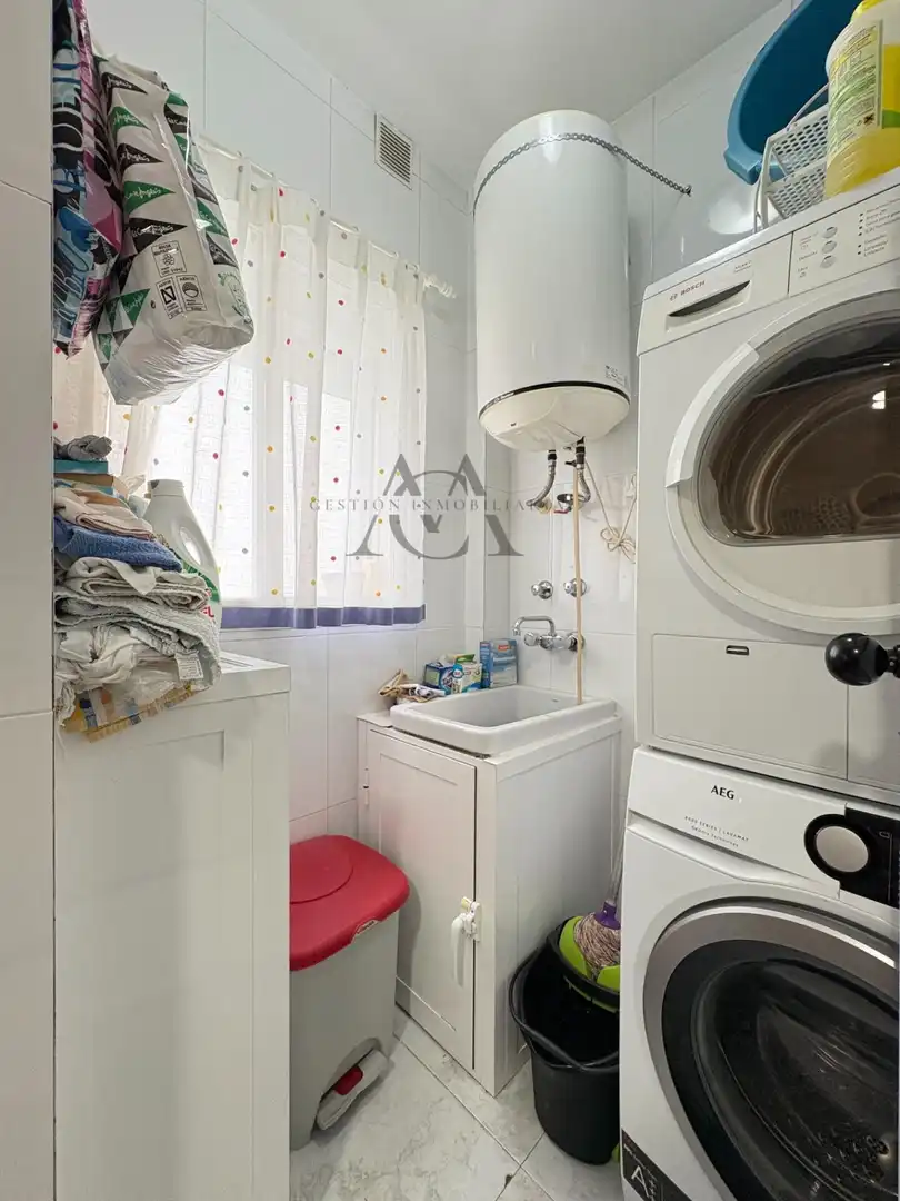 Habitación de Piso en venta en Lucena con Aire acondicionado