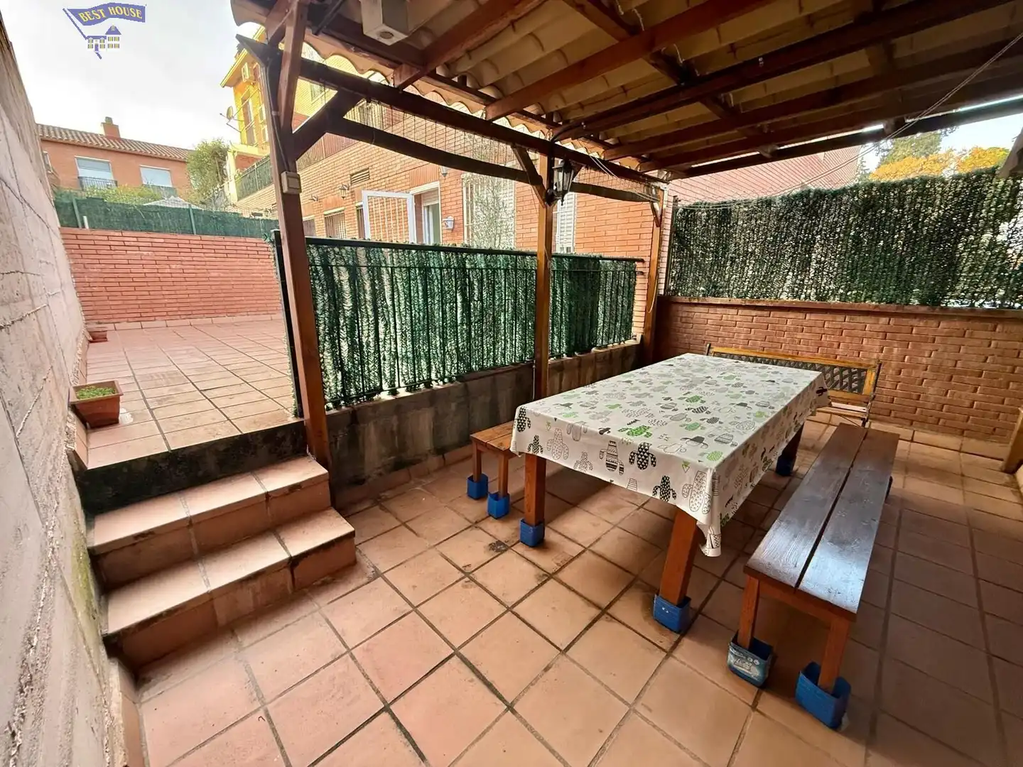 Casa amb terrassa en venda a Santa Perpètua de Mogoda, imagen 2