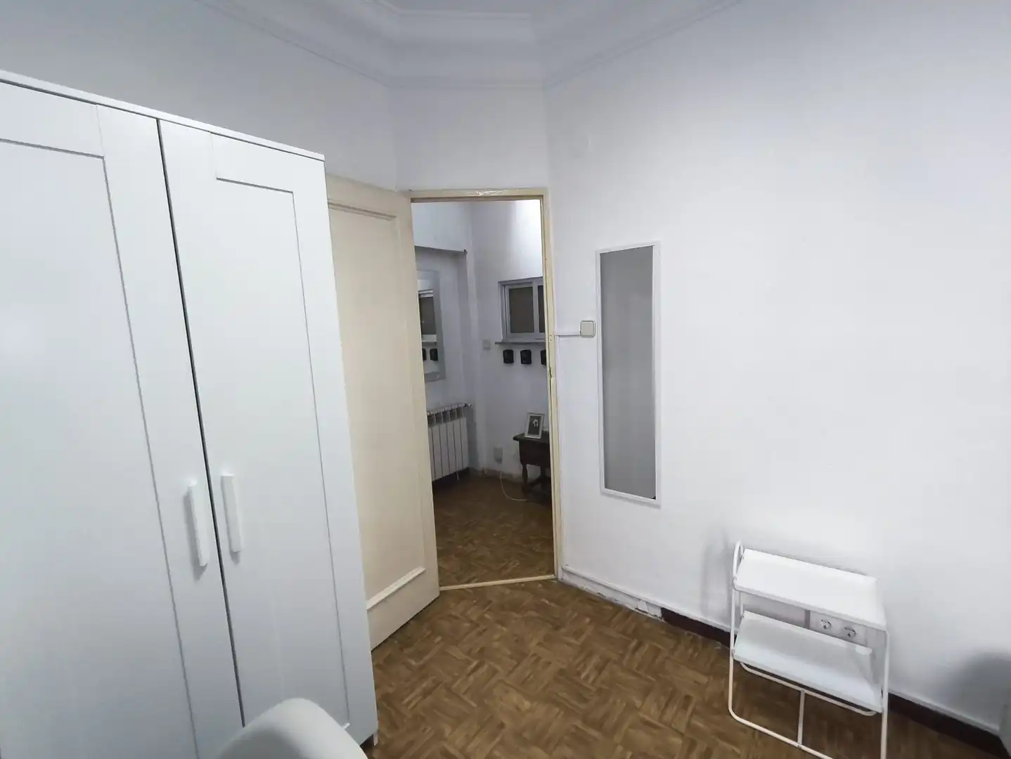 Habitación de Piso para compartir en Madrid con Calefacción, Amueblado y Horno