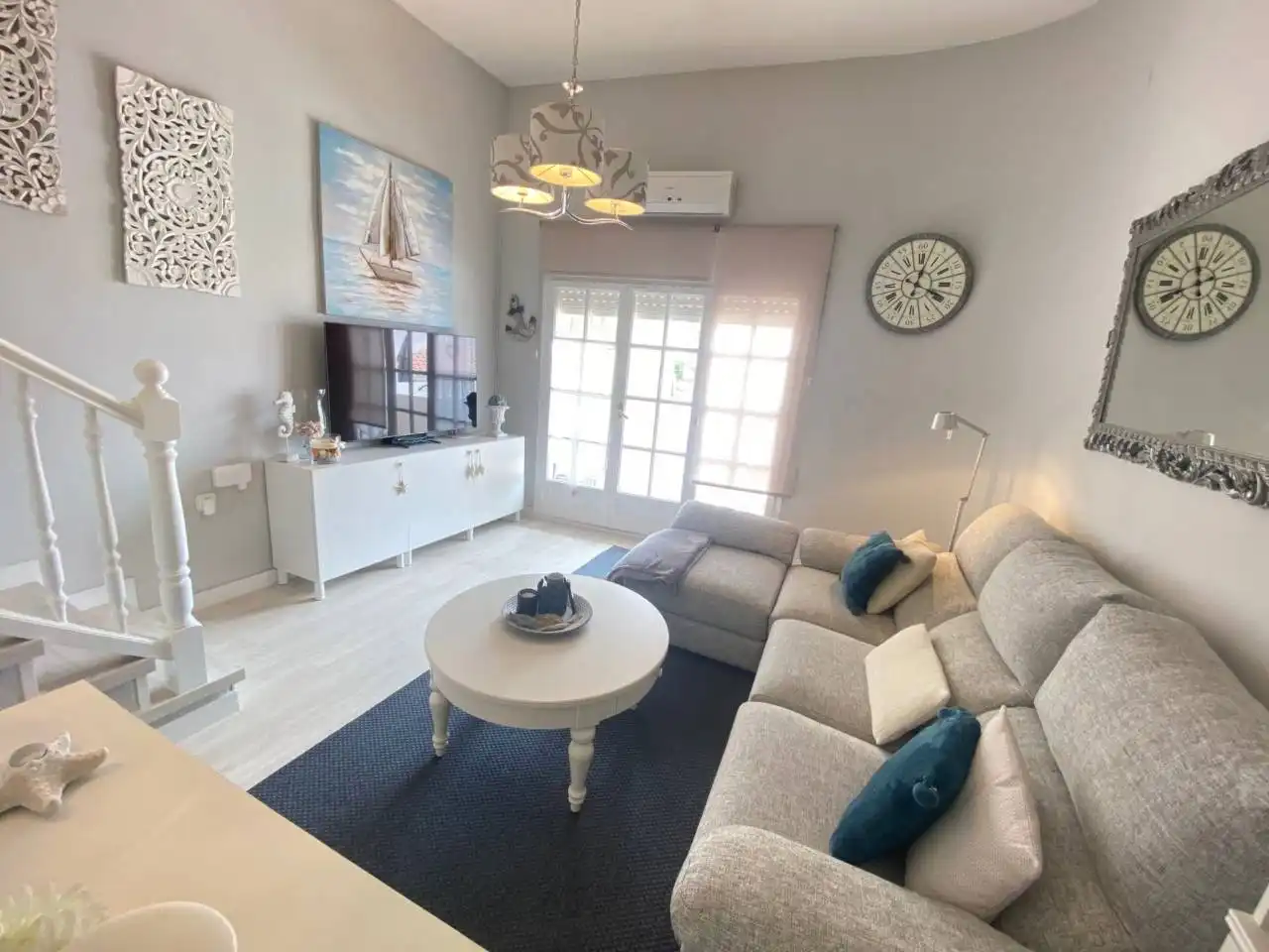 Sala de estar de Casa adosada en venta en Mont-roig del Camp con Aire acondicionado, Parquet y Terraza