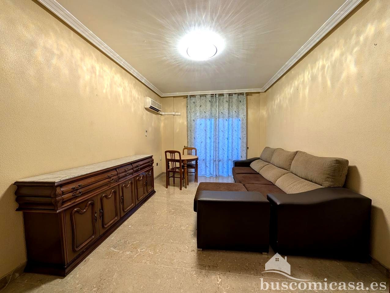 Living room of Flat for sale in Linares  with Air Conditioner, Furnished and Balcony