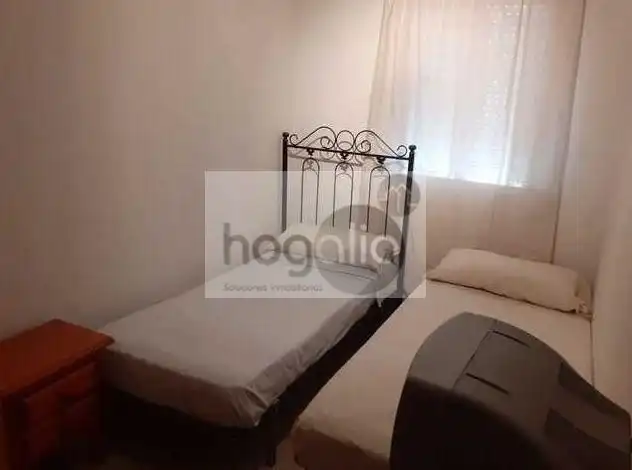Habitación de Planta baja de alquiler en Sevilla con Amueblado