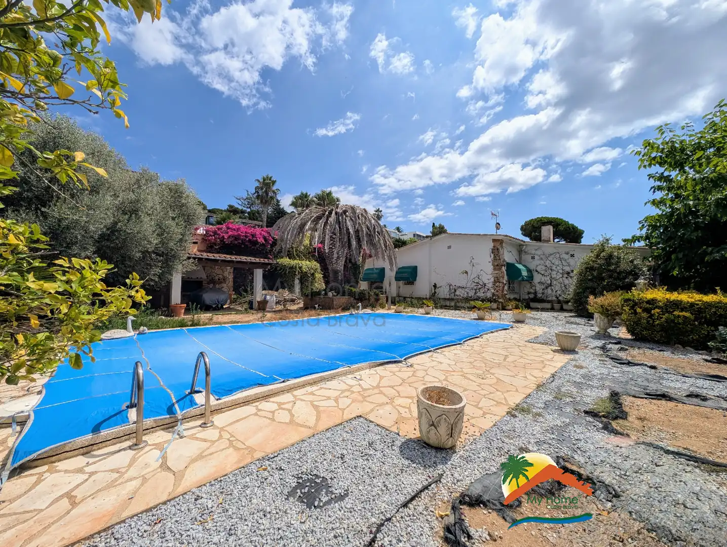 Casa amb piscina en venda a Canyelles, imagen 2