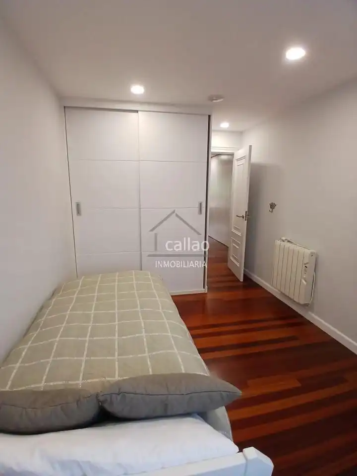 Bedroom of Flat for rent in Ferrol  with Heating, Storage room and Furnished