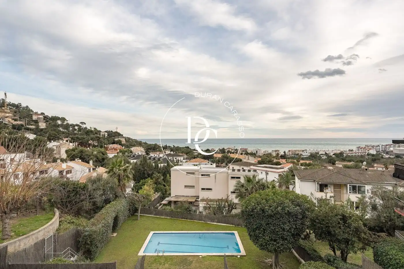 Vista exterior de Casa o xalet en venda en Sitges amb Calefacció, Jardí privat i Terrassa
