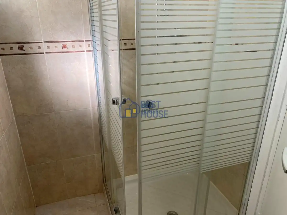 Baño de Piso de alquiler en Armunia
