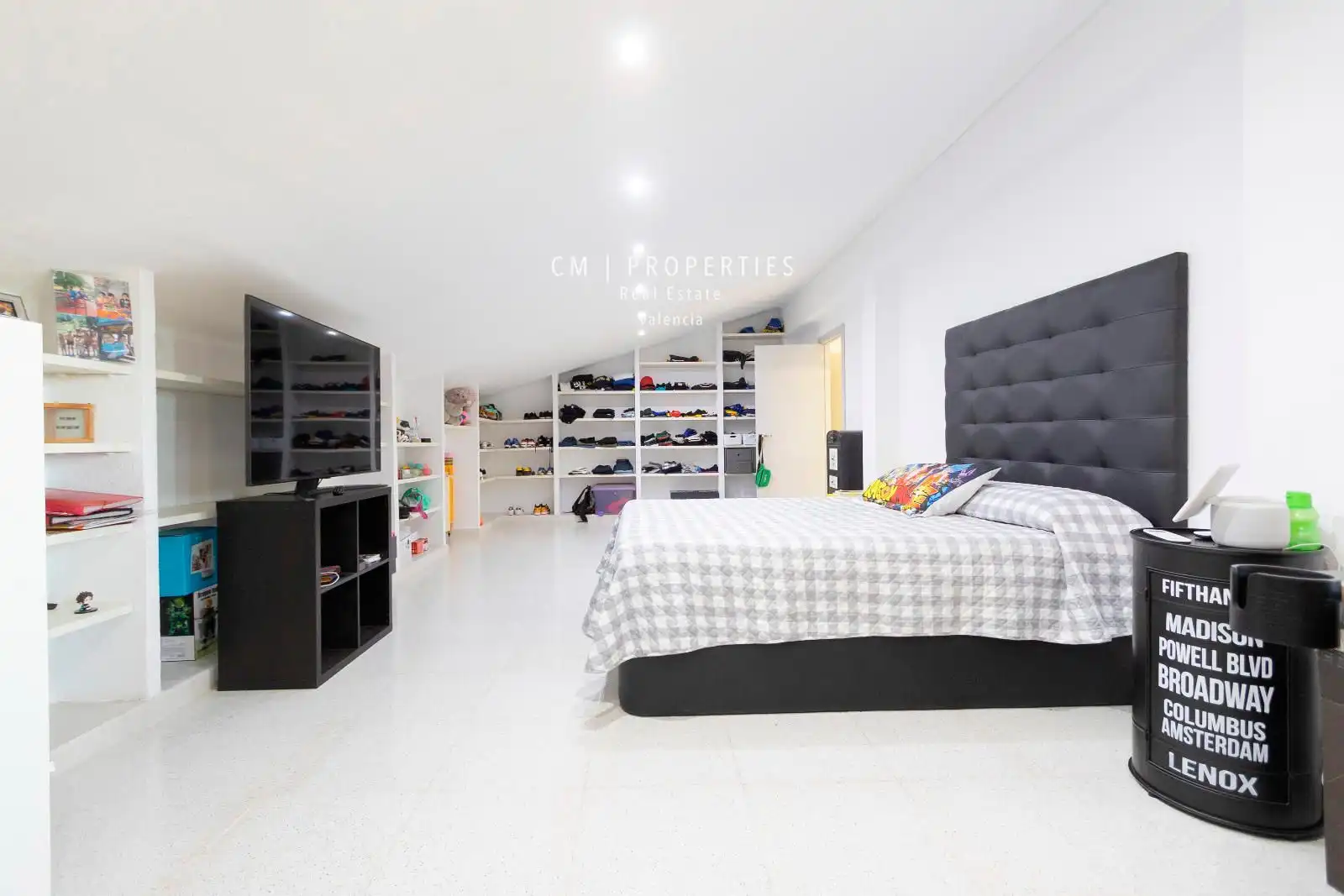 Habitación de Casa o chalet en venta en Paterna con Aire acondicionado, Calefacción y Piscina