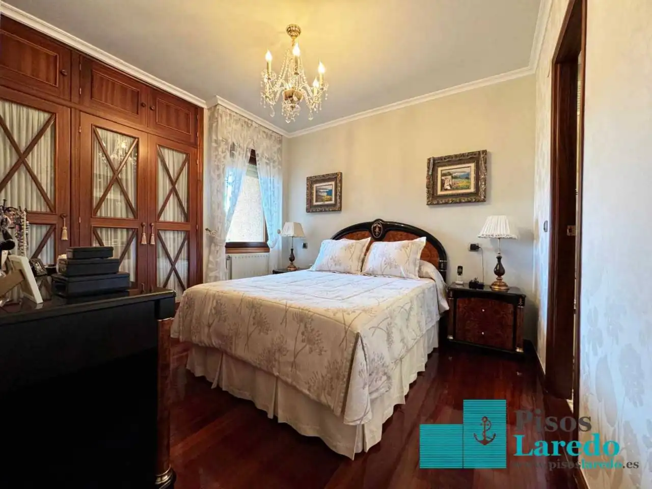 Flat for rent in Calle Marqués de Valdecilla, 8, Centro