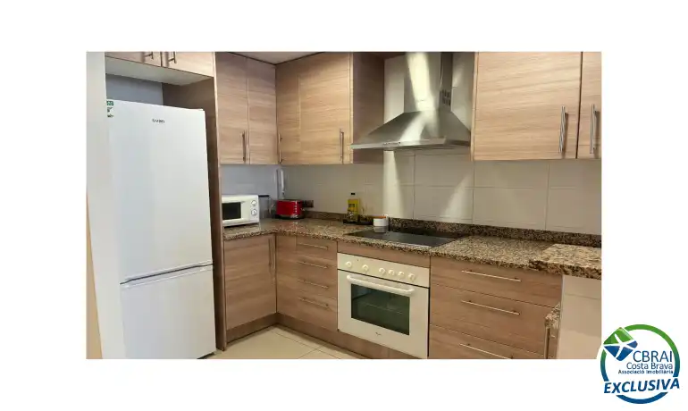 Cuina de Pis en venda en Roses amb Calefacció, Terrassa i Forn