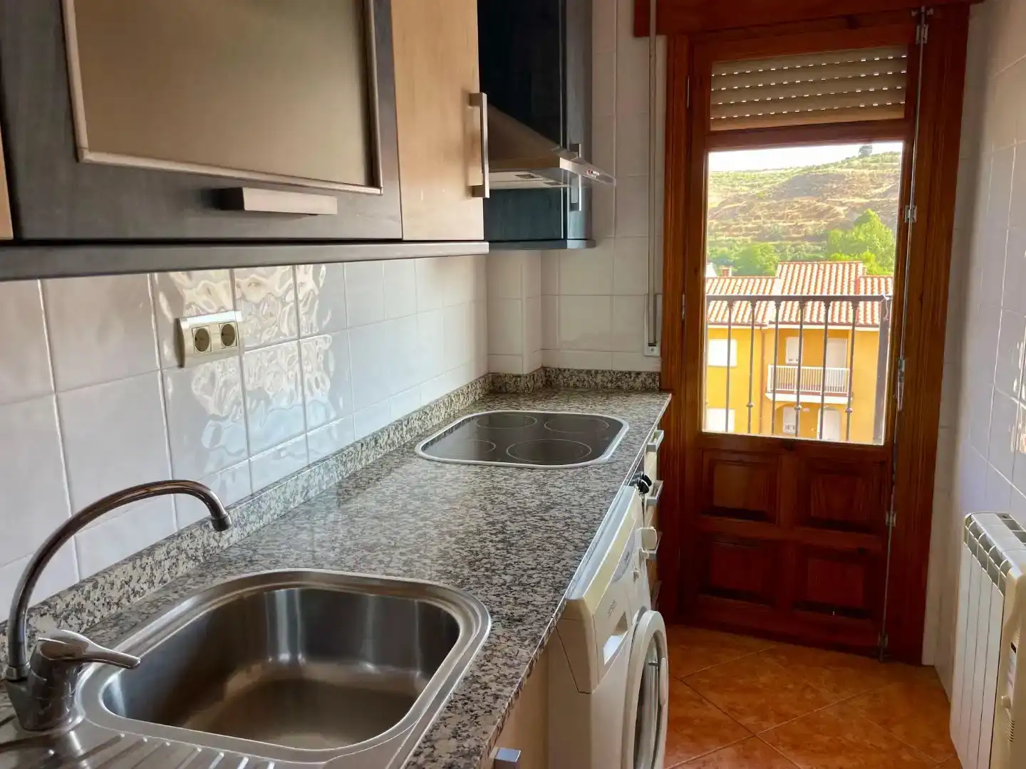 Cuina de Pis de lloguer en Cúllar amb Moblat i Balcó