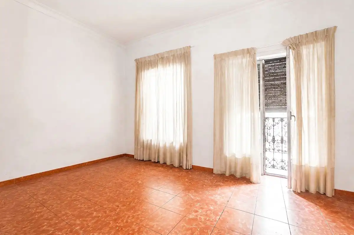 Living room of Flat for sale in Sevilla  with Heating, Terrace and Balcony