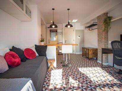 Living room of Flat to rent in  Barcelona Capital  with Air Conditioner, Furnished and Washing machine