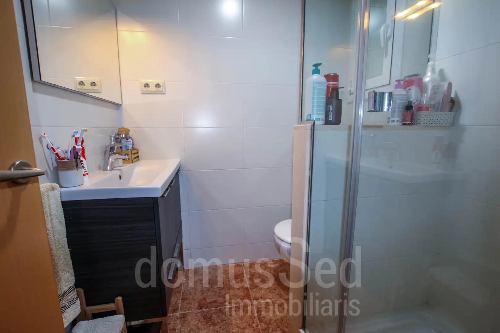 Bathroom of Flat for rent in El Masnou  with Air Conditioner, Heating and Terrace