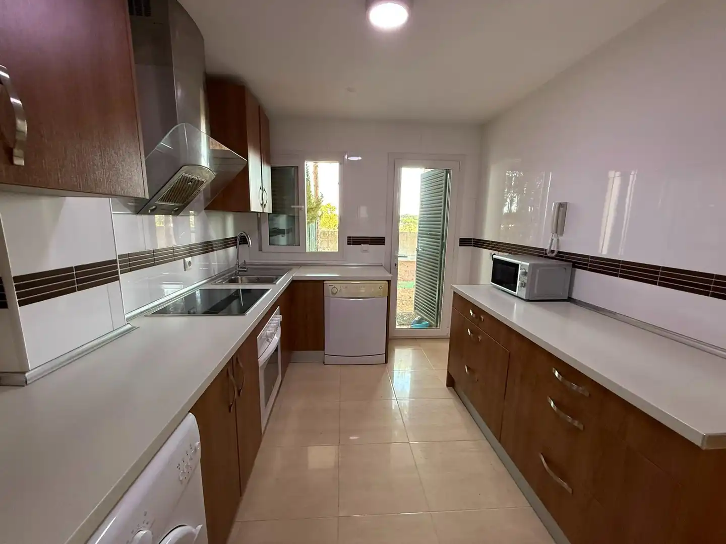 Kitchen of Detached homes for sale in Chiclana de la Frontera  with Private garden, Terrace and Balcony
