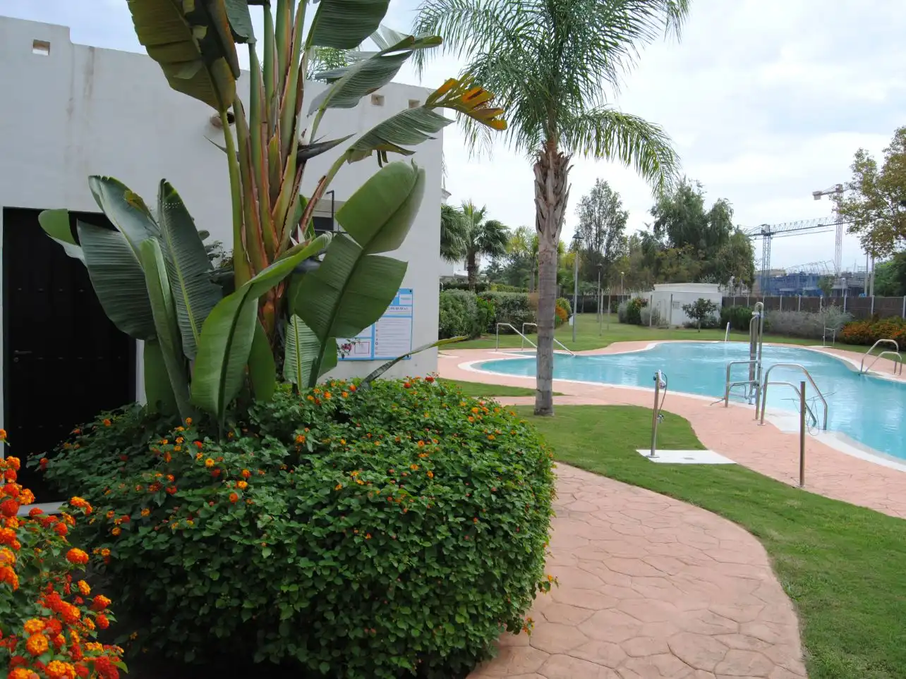 Piscina de Pis en venda en Chipiona amb Terrassa