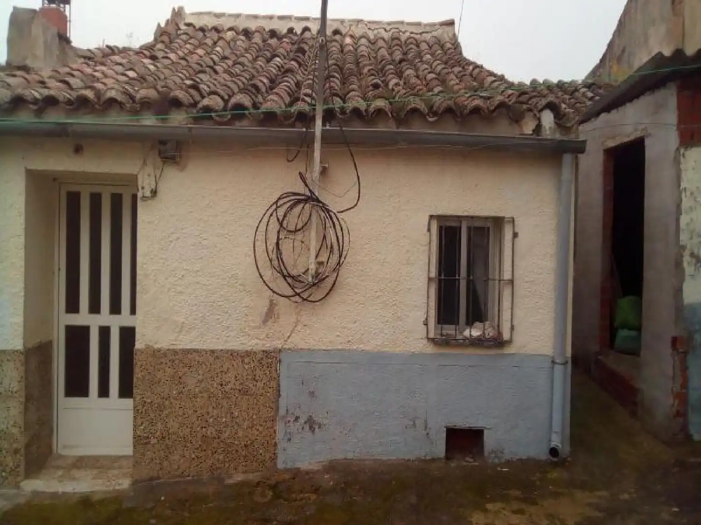 Vista exterior de Casa o chalet en venta en La Puebla de Montalbán
