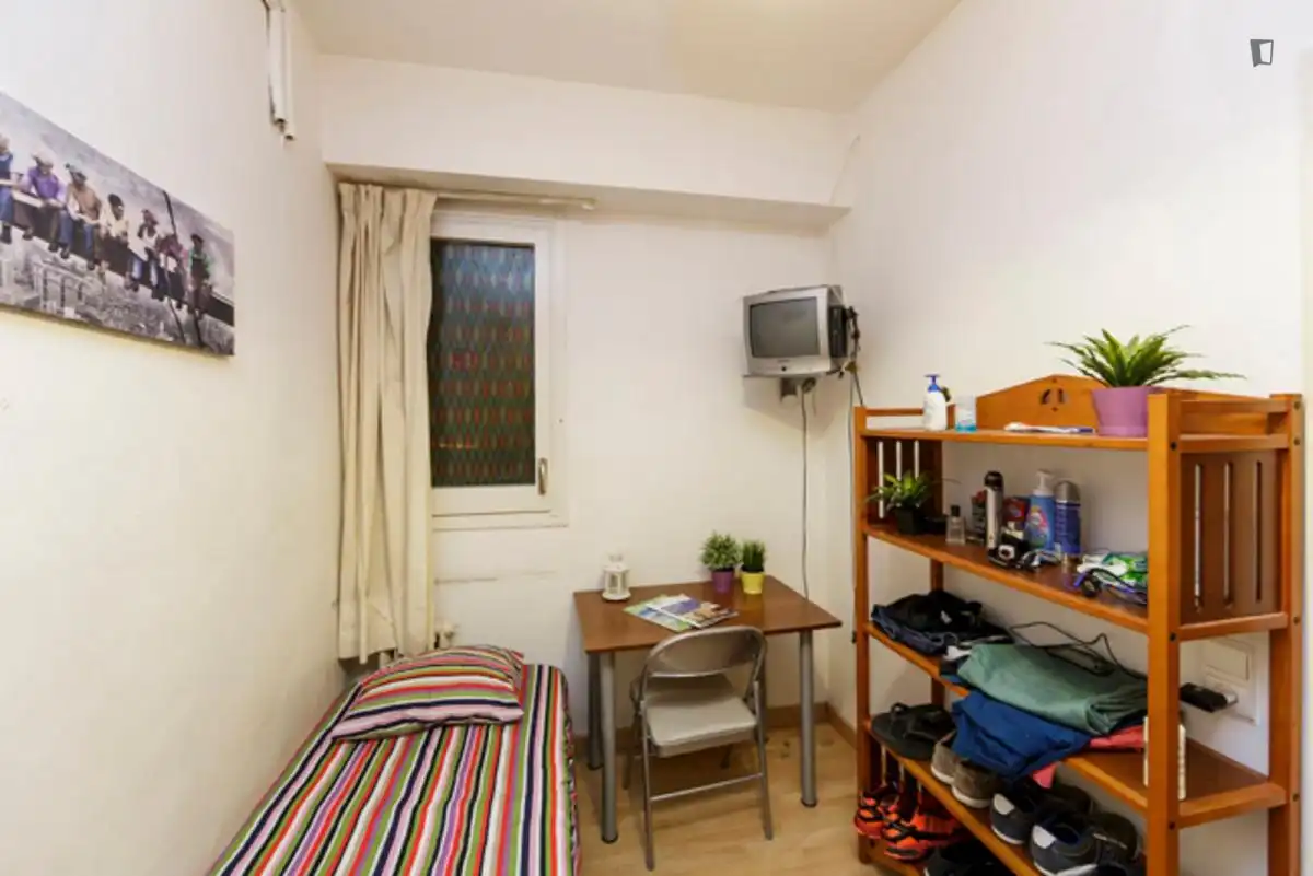 Room in Pedralbes
