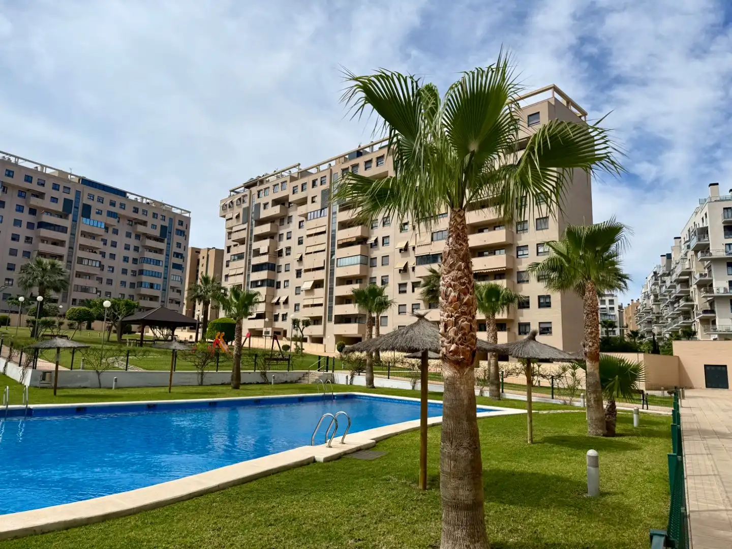 Flat with pool for sale in Trident 36, imagen 4