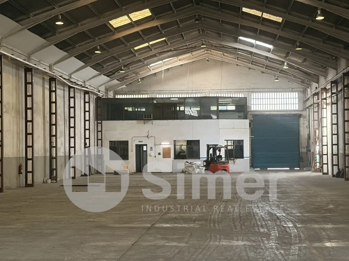Nau industrial en venda en La Llagosta