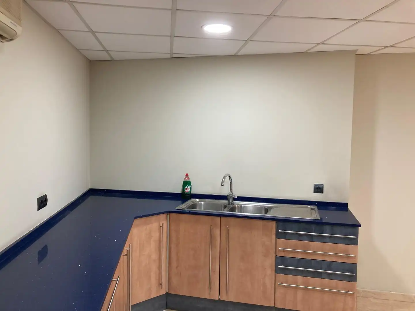 Kitchen of Commercial properties for sale in Barcelona  with Air Conditioner