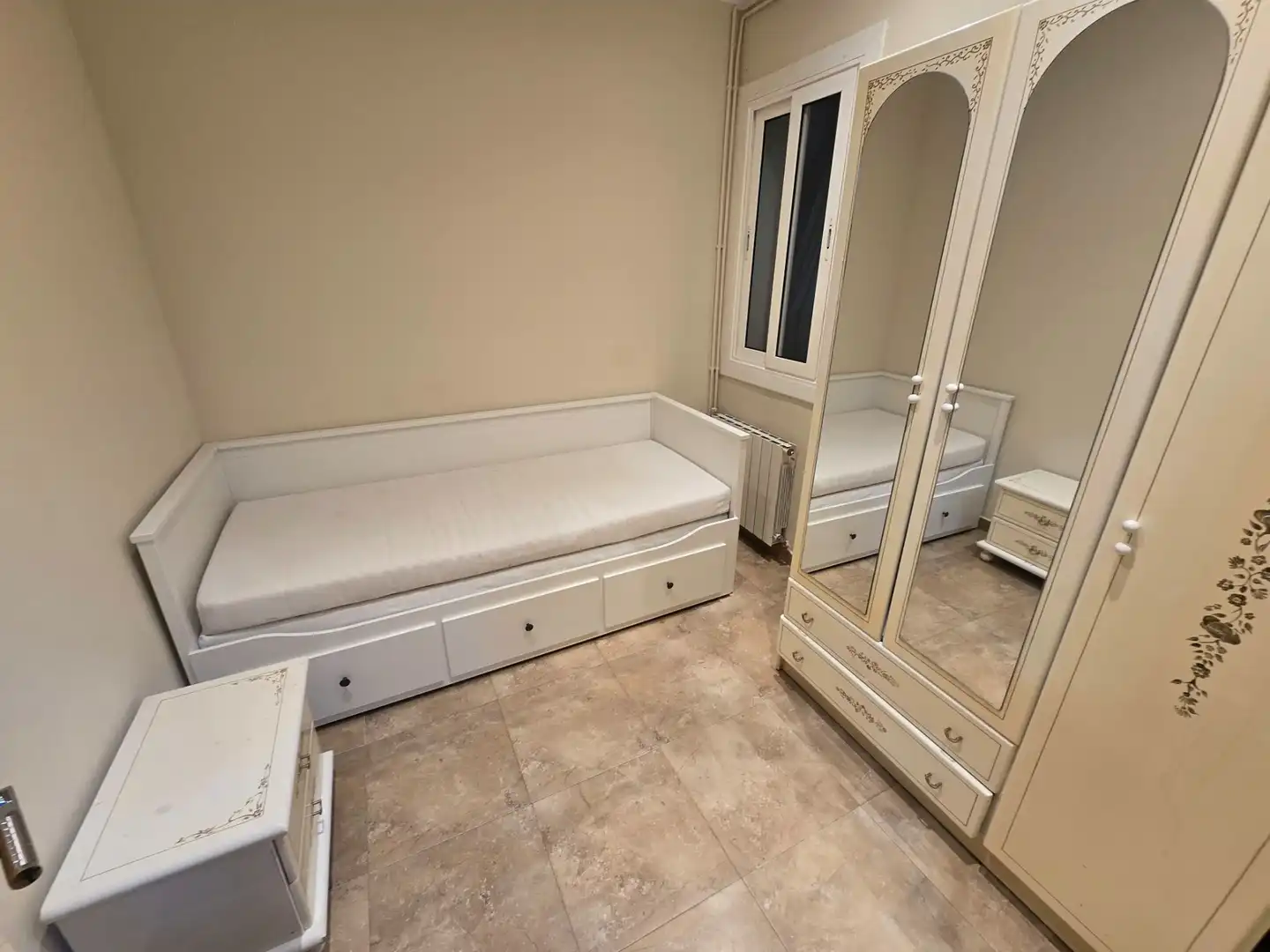 Habitación de Piso en venta en Barcelona con Aire acondicionado y Balcón