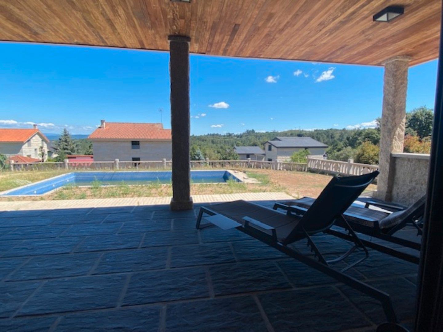 Terrassa de Casa o xalet en venda en Toén amb Jardí privat
