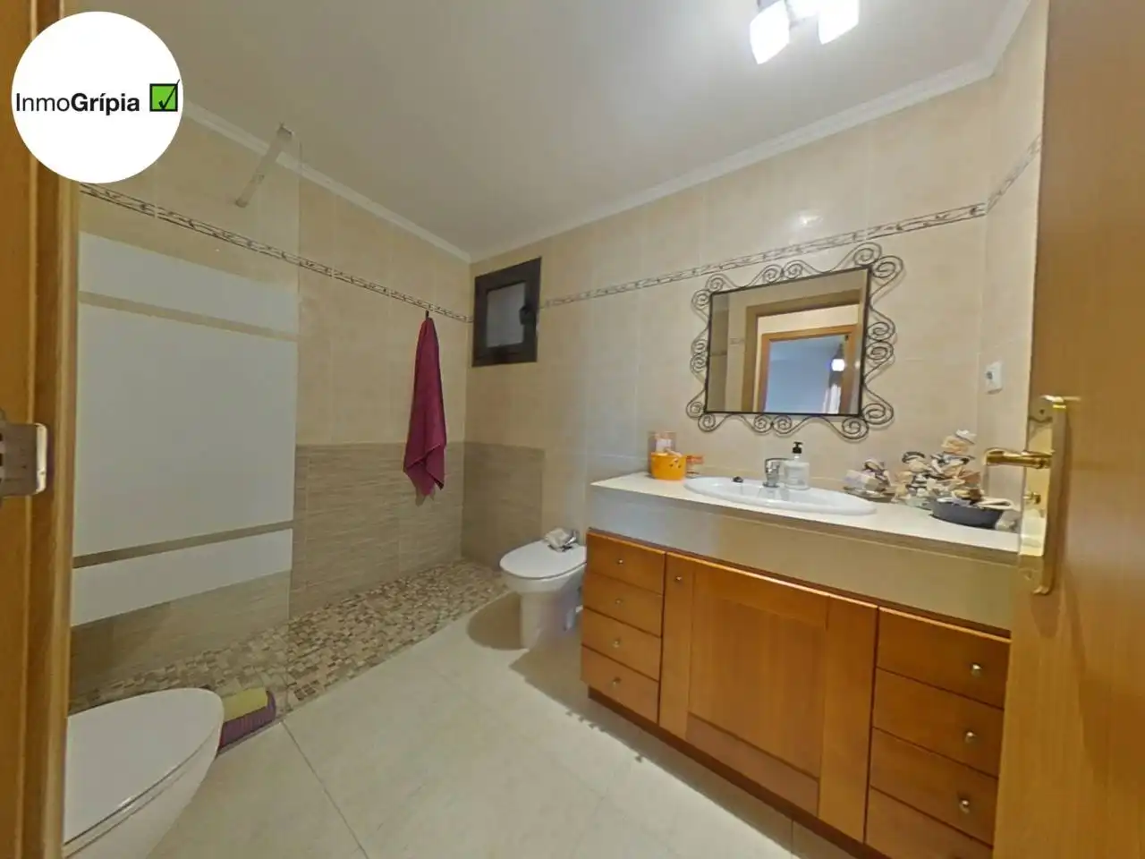 Badezimmer von Wohnung zum Verkauf in Terrassa mit Klimaanlage, Heizung und Parkett
