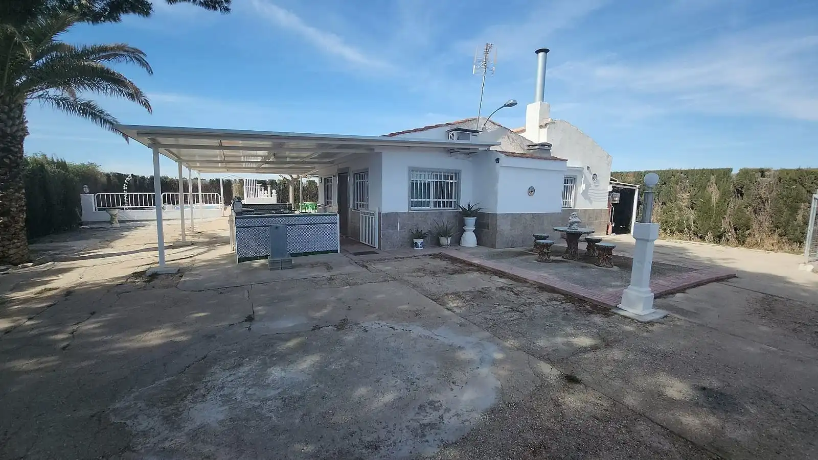 Exterior view of Houses for sale in Villena  with Air Conditioner, Private garden and Terrace