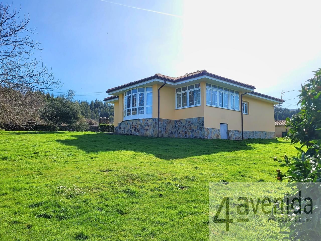 Exterior view of House or chalet for sale in Cudillero  with Heating and Furnished