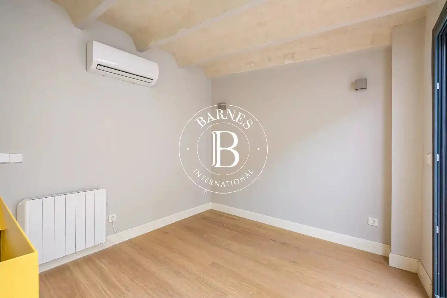 Habitación de Dúplex en venta en Madrid con Aire acondicionado, Calefacción y Terraza