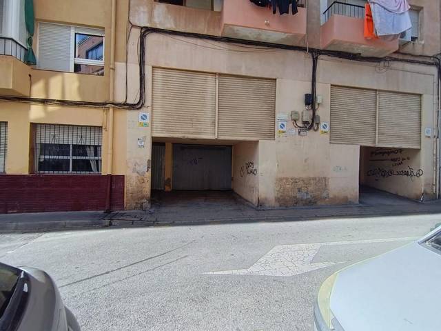 Garaje en Venta en Altozano - Conde Lumiares