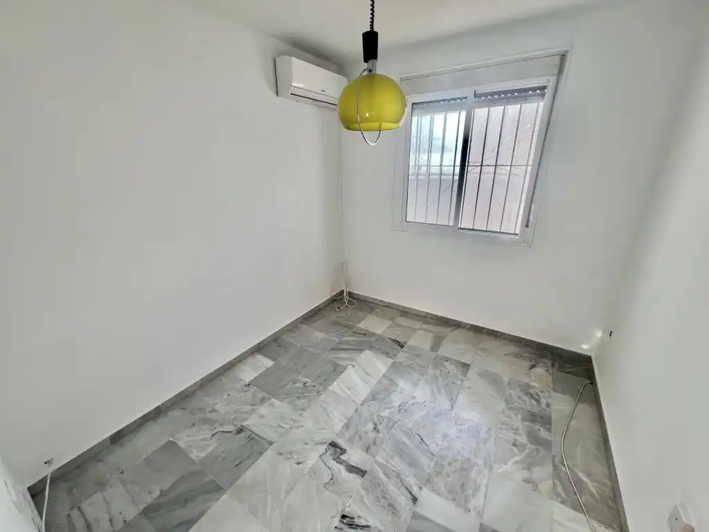 Dormitori de Casa adosada en venda en Dos Hermanas