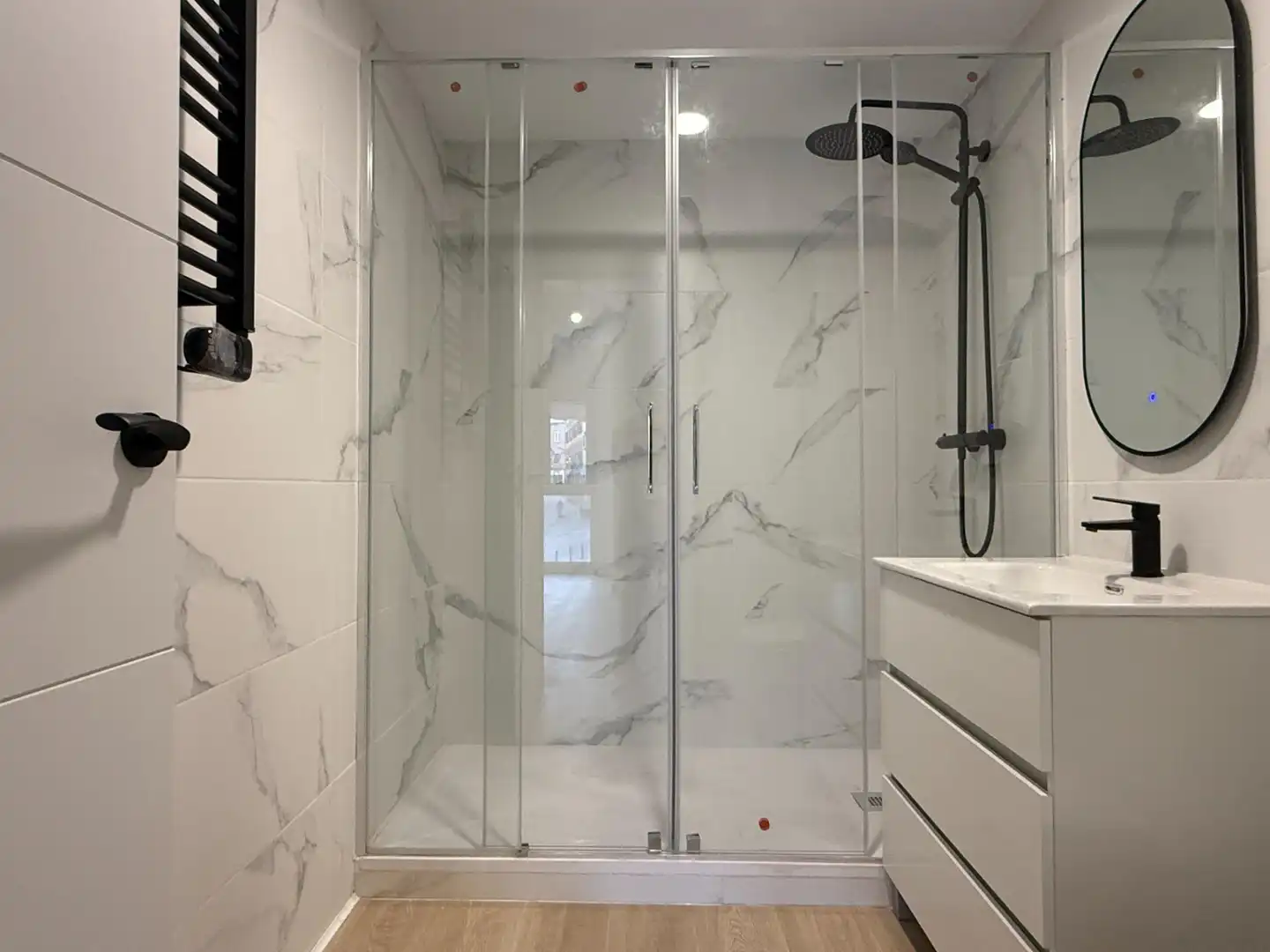 Baño de Piso en venta en Guadalajara con Aire acondicionado y Calefacción
