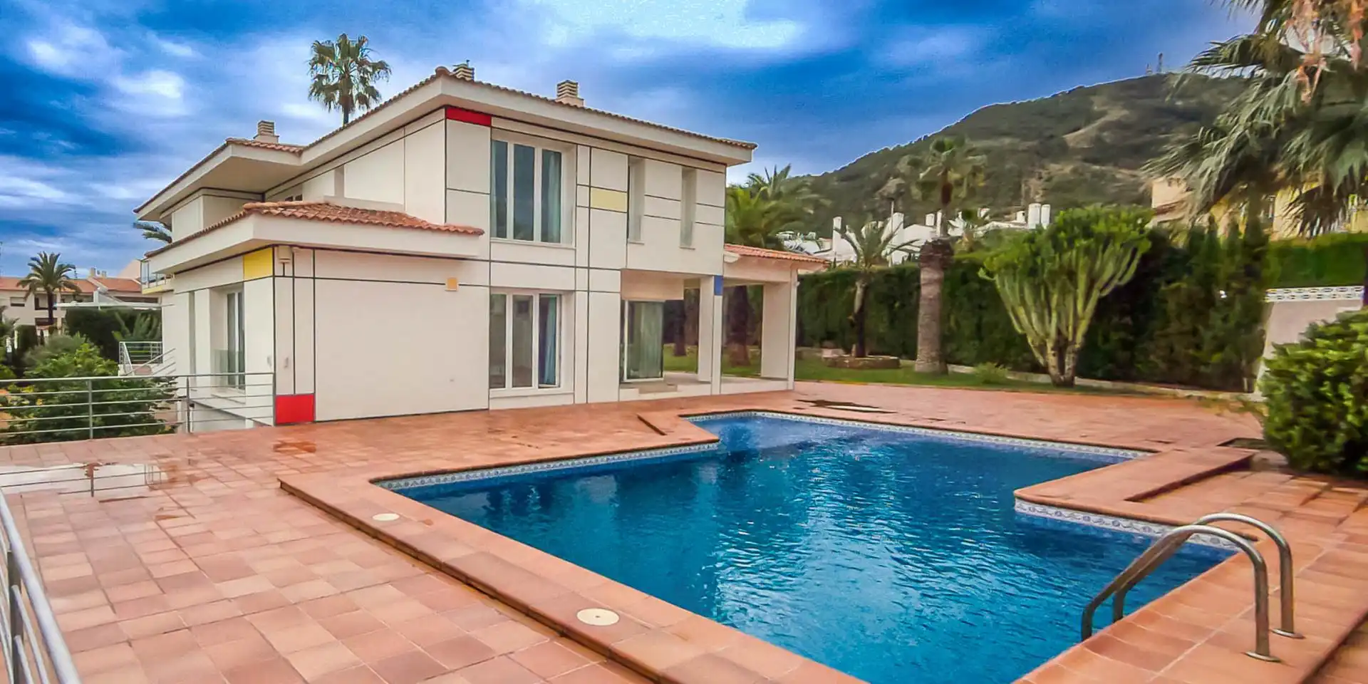Xalet amb piscina en venda a L'Albir