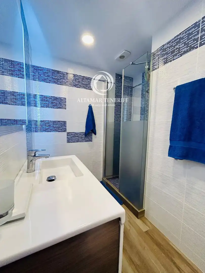Apartamento con piscina en venta en Costa Adeje, imagen 12